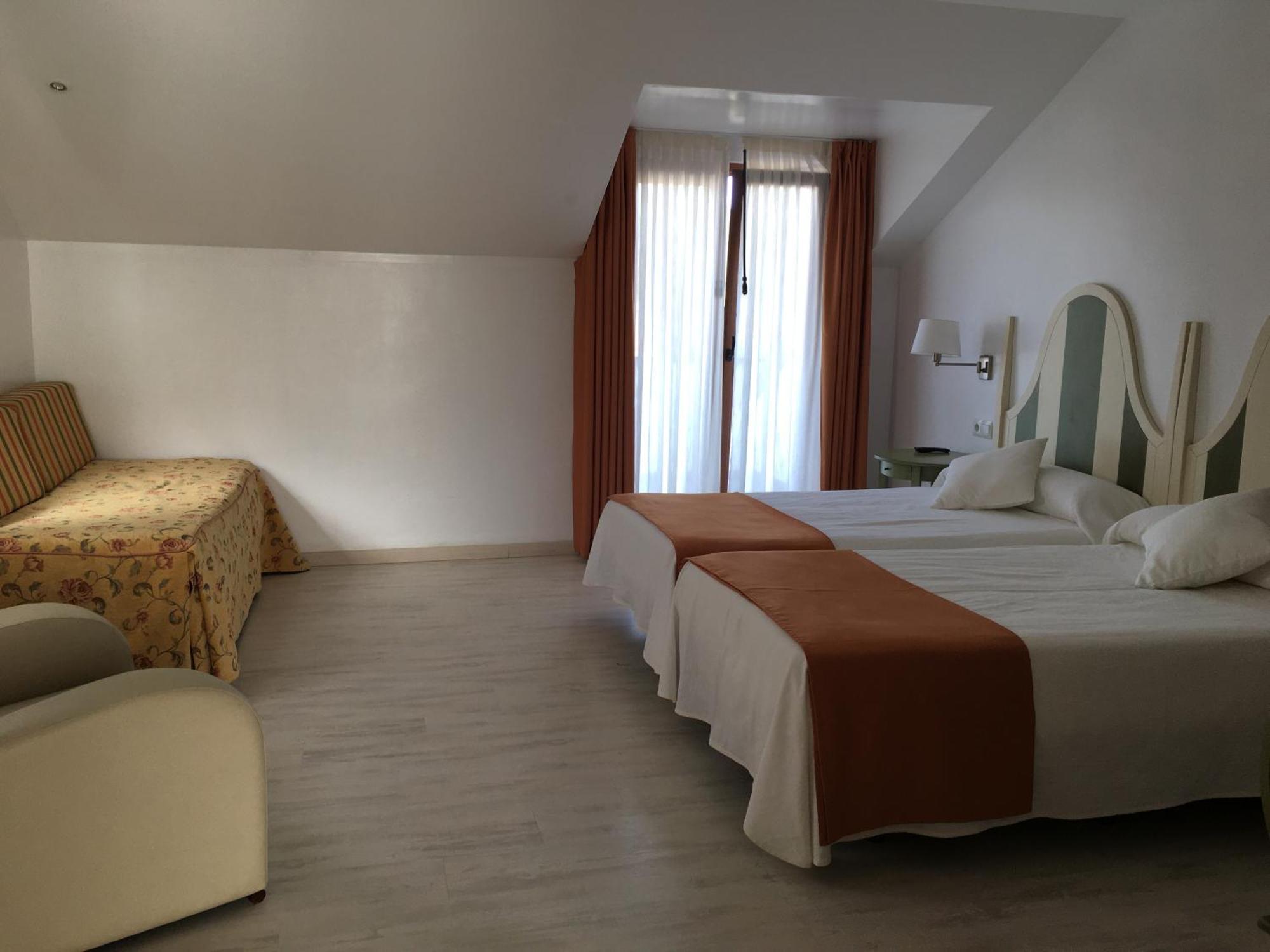 Hotel Valle De Cabezon Cabezón de la Sal Oda fotoğraf